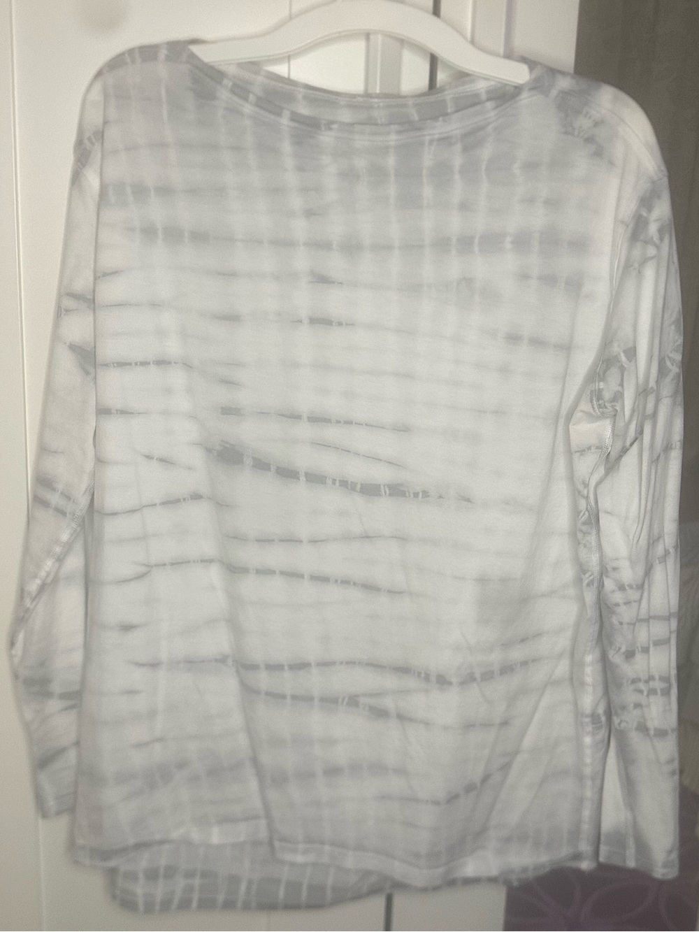 lululemon athletica White and Light Gray Tie-Dye Long Sleeve Tee
